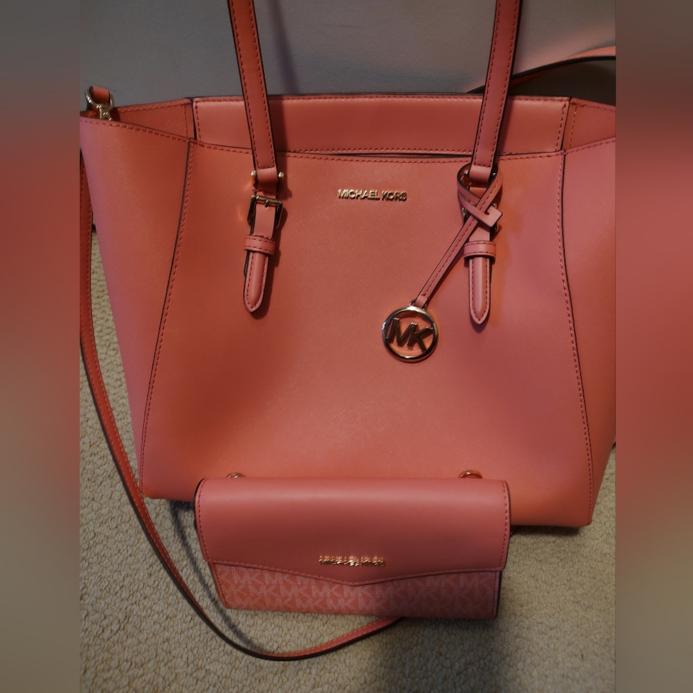 Michael Kors Tote